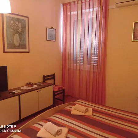 ルームズ シェッチャー