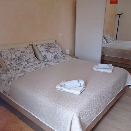 ゲストハウス ルームズ シェッチャー